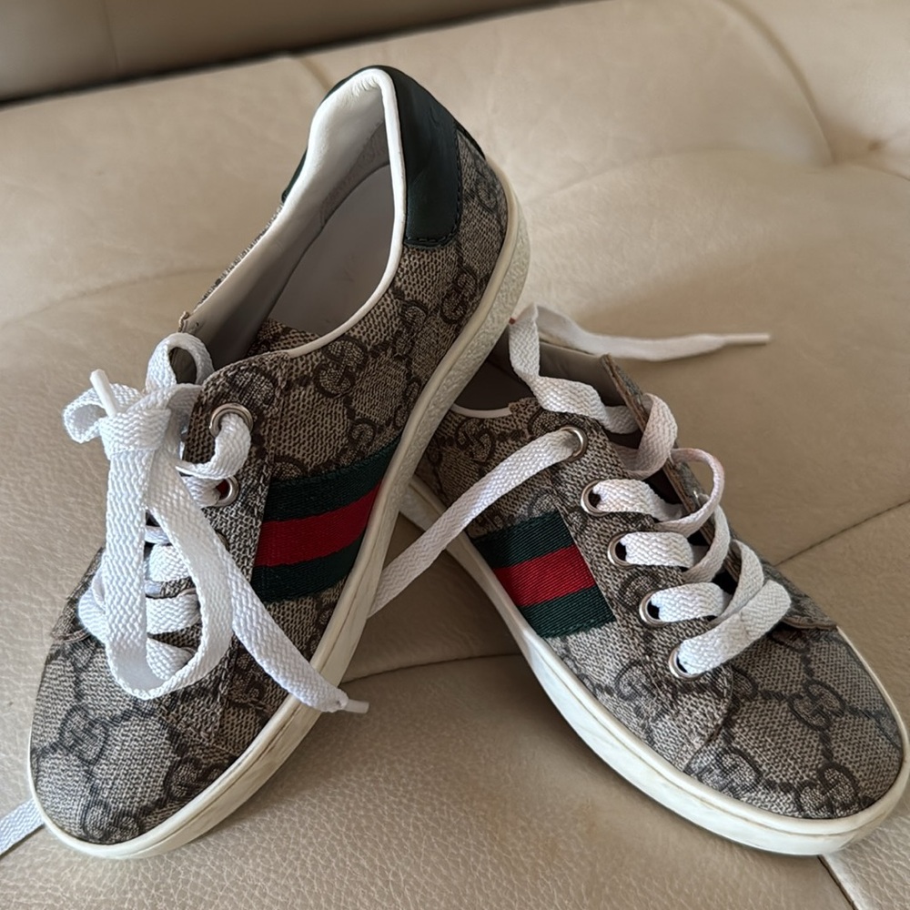 Boys Gucci Sneakers - Picture 8 of 9